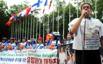 Rev. Tim Peters protests in China